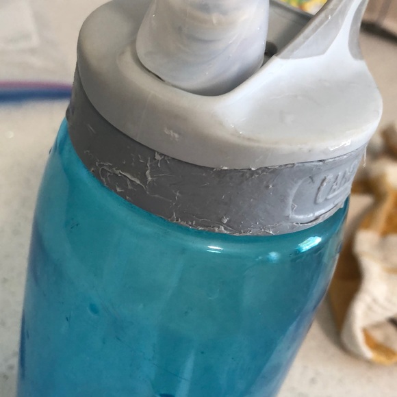1 liter camelbak eddy water bottle - Picture 2 of 4